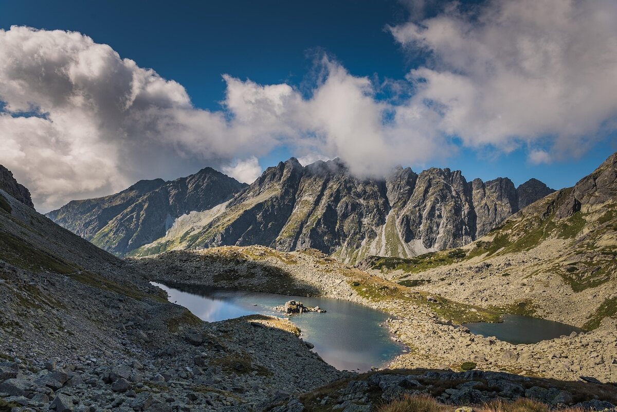 tatra-mountains-PIXABAY-7231545_1280.jpg